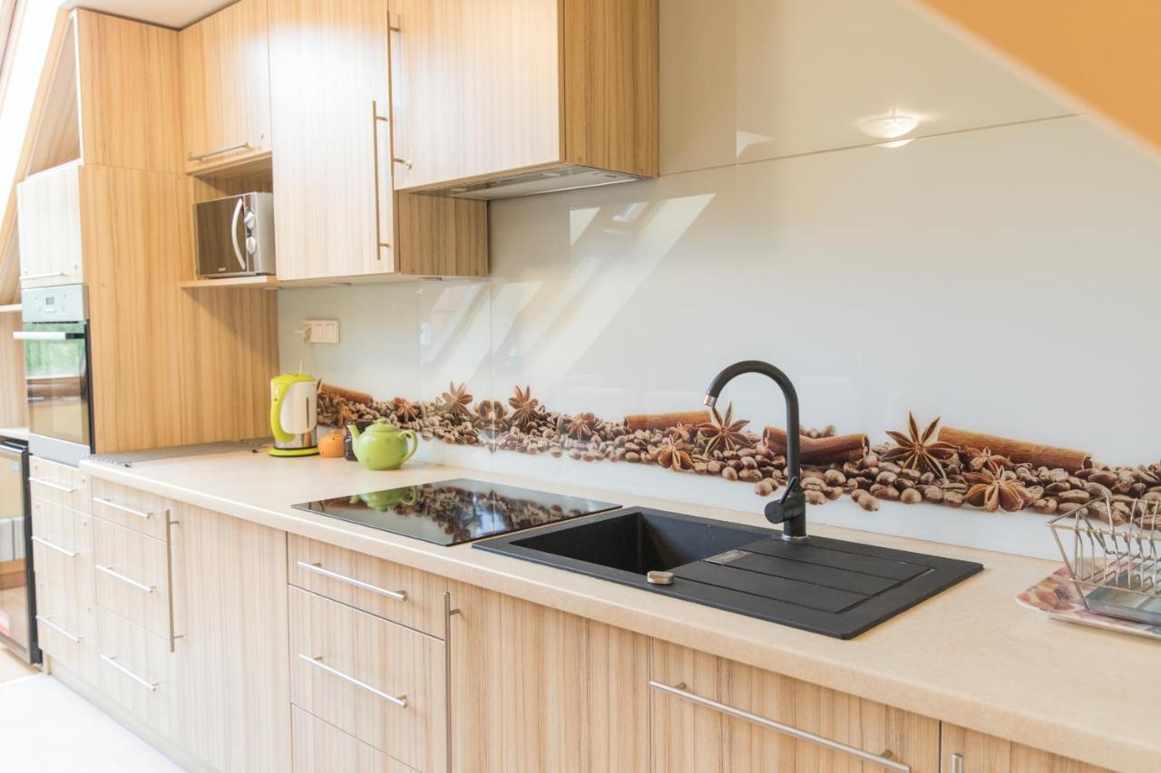 Apartament Przy Deptaku Z Miejscem Parkingowym Поляниця-Здруй Екстер'єр фото